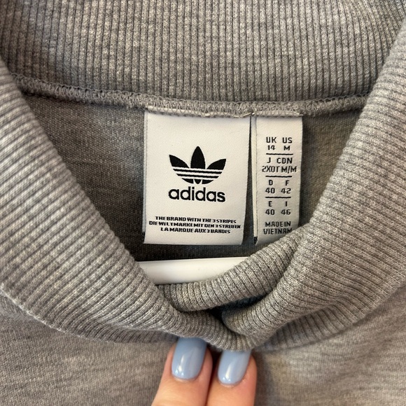 Adidas Gray Turtleneck Sweatshirt Athletic Women’s Medium - Picture 8 of 10